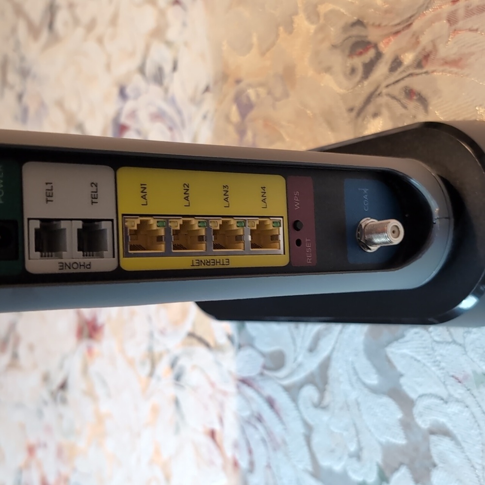 Motorola Router - Picture 3 of 4